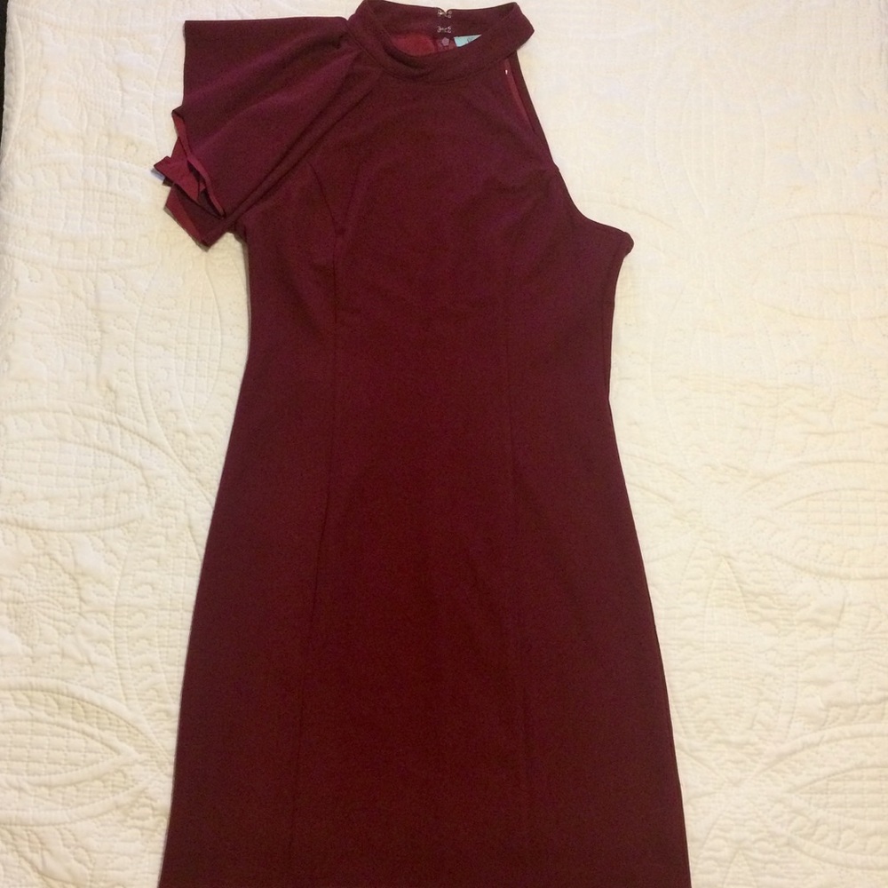 Flirty Bodycon Dress - Picture 3 of 6
